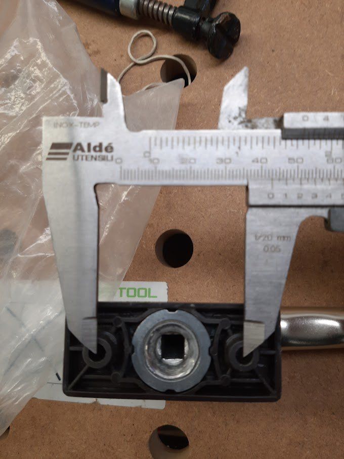 Finestre: Poignée de porte fenêtre – Usato da Gingins venduto da danolive 4