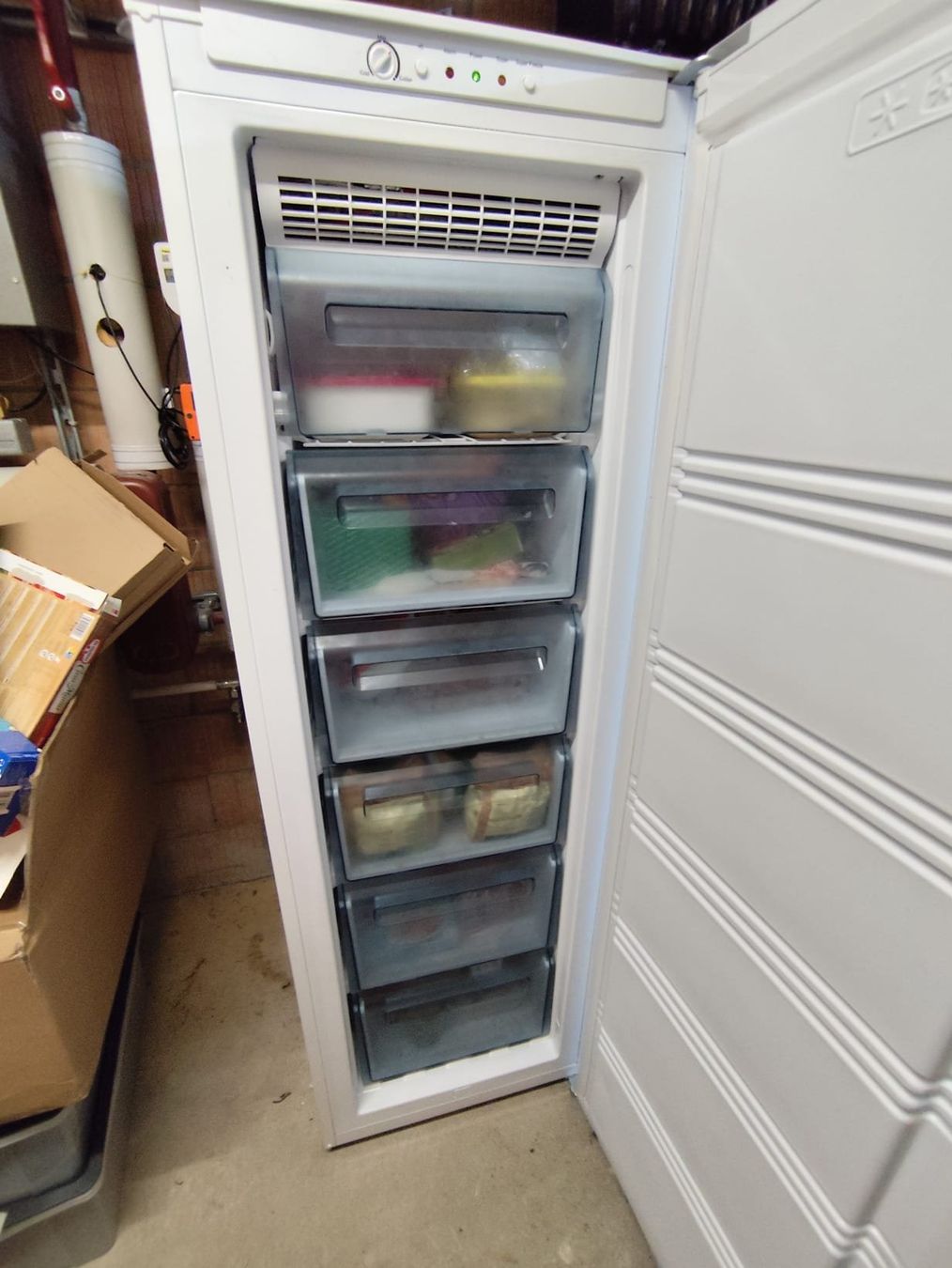 Congelatori: Gefrierschrank – Usato da Sissach venduto da Remanka 1