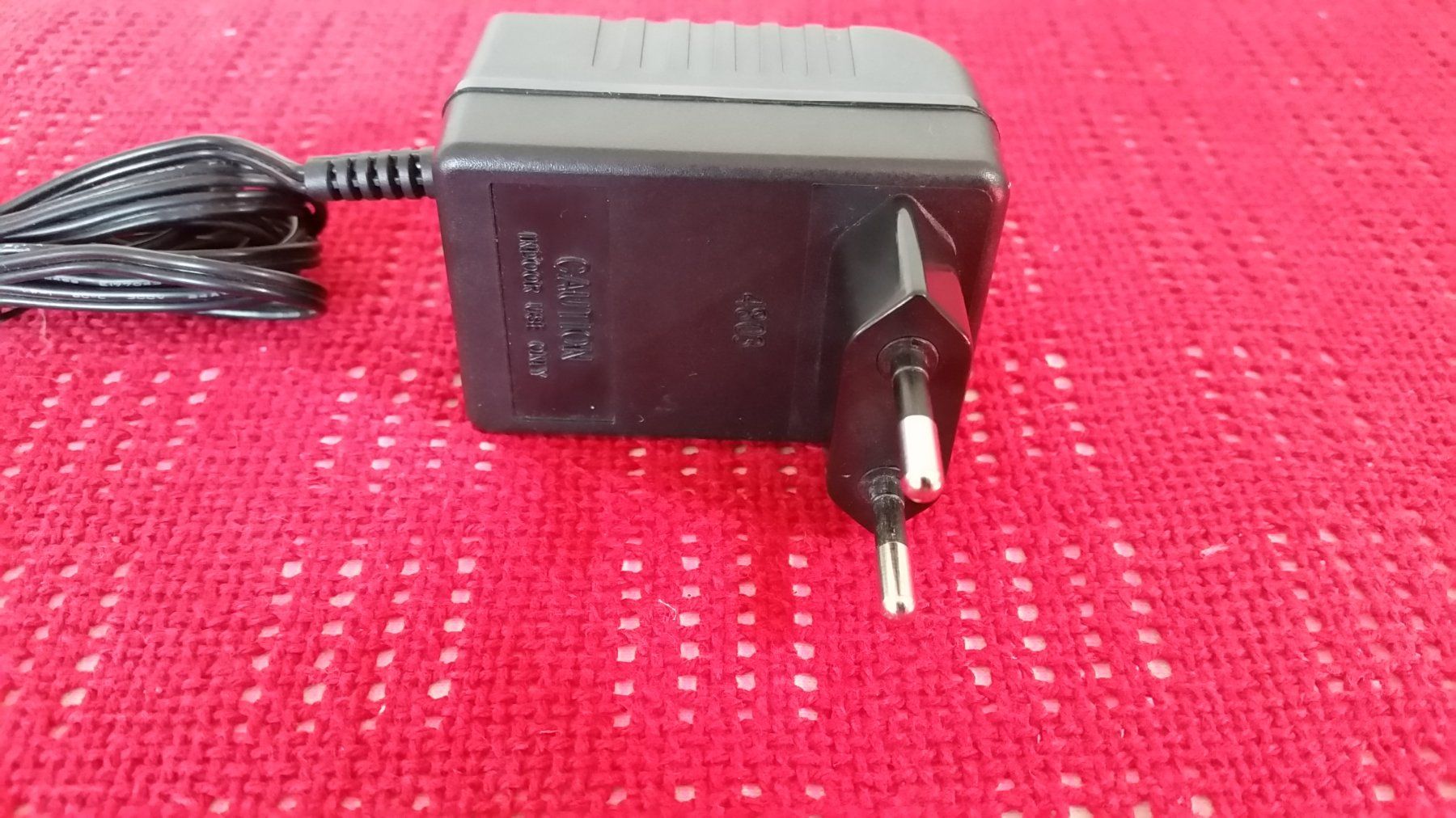 Laufwerke & Adapter: Universal AC Adapter – Gebraucht aus Winterberg ZH von Gemini63 1