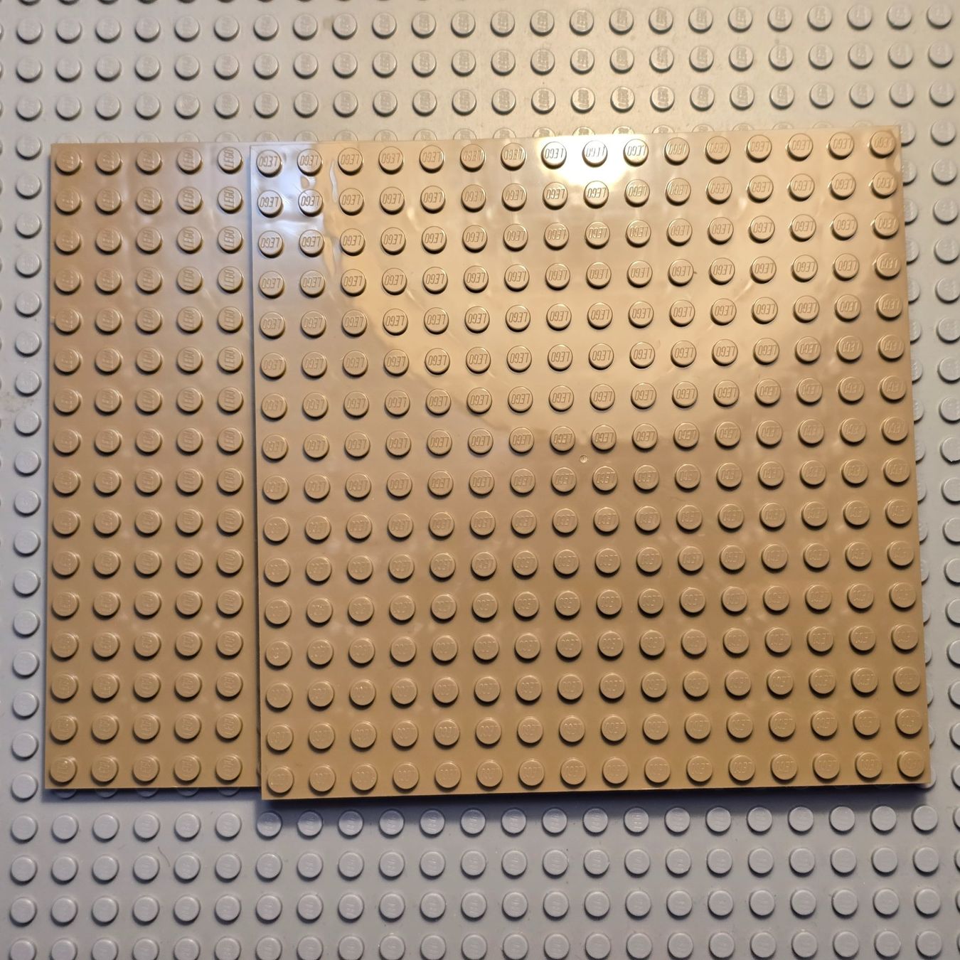 Lego Kit di costruzioni: Lego 2x Platten 16x16 dark tan – Nuovo (secondo la descrizione) da Basel venduto da Swi-7621