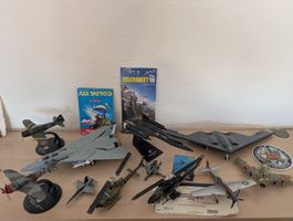 Sammlung Militärflugzeuge & Helikopter Modelle