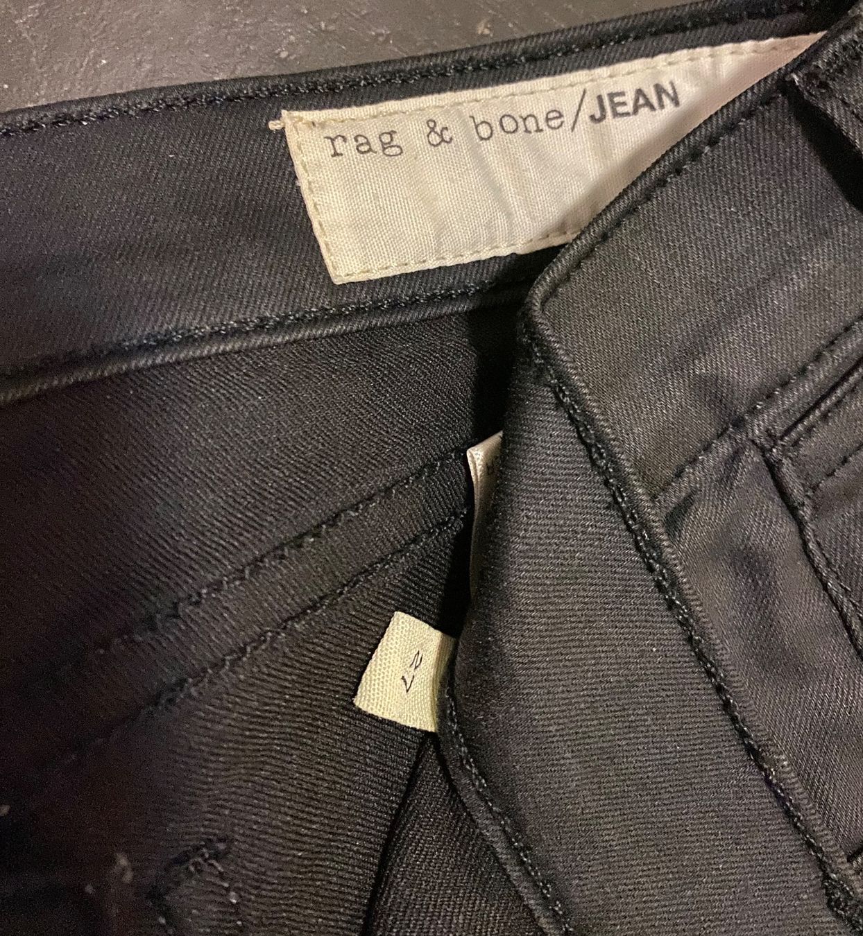 Pantaloni: Rag and Bone Röhrli Jeans schwarz 27 – Usato da Chur venduto da simhofstr 3