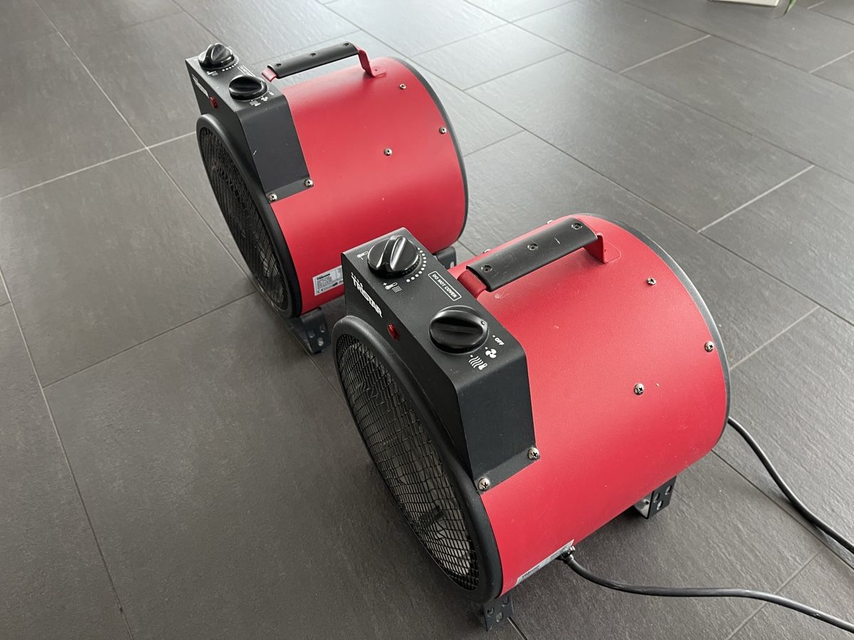 Radiatori: 2x Heizlüfter 3000W – Usato da Fischenthal venduto da andivolley 4