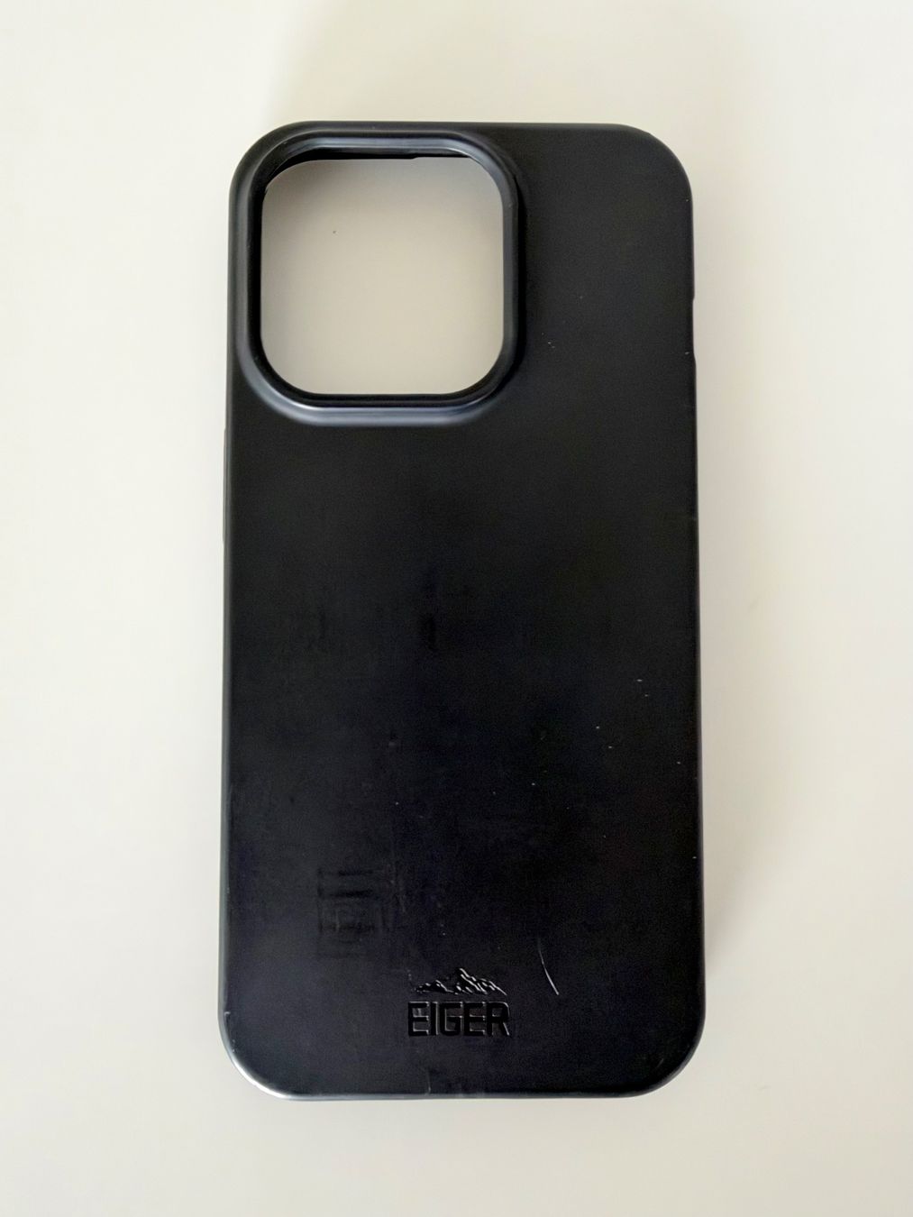 Eiger Coques & Protection écran: Handyhülle Eiger – D'occasion à Domat/Ems par cowi 1
