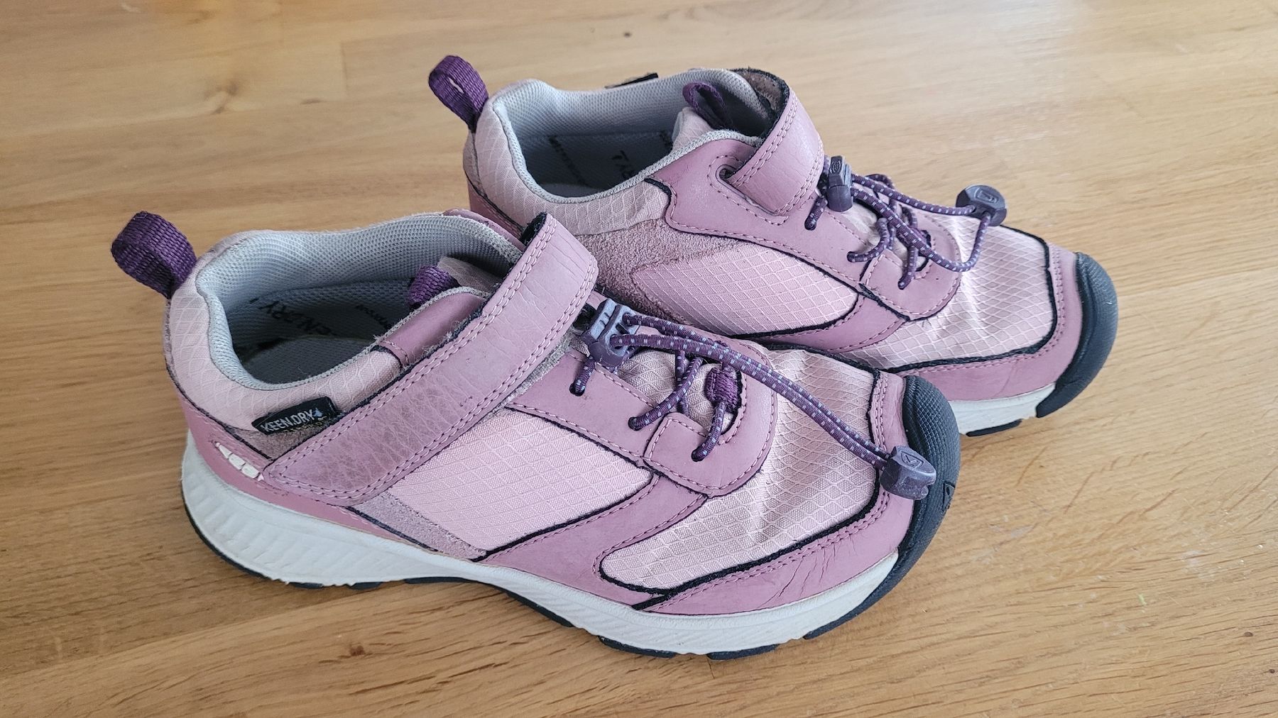 Keen Schuhe für Mädchen: Keen Schuhe, Grösse 31, waterproof – Gebraucht aus Uetendorf von Heyhey3661 1