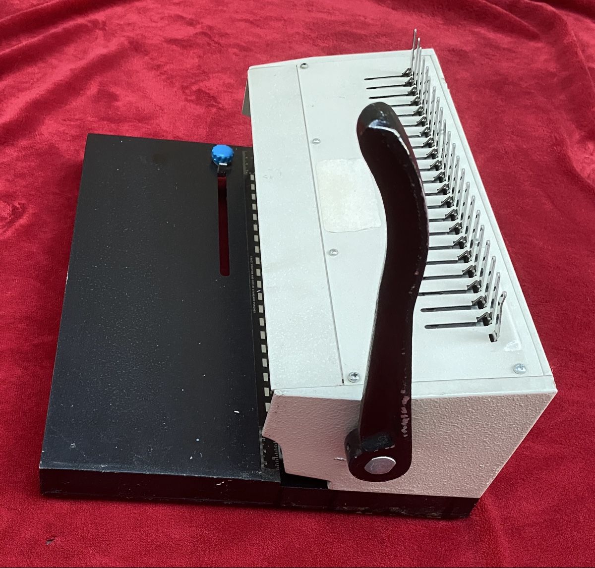 Ibico Bindegeräte: Lochbindemaschine GBC-Ibico – Gebraucht aus Untersiggenthal von Forel2000 1