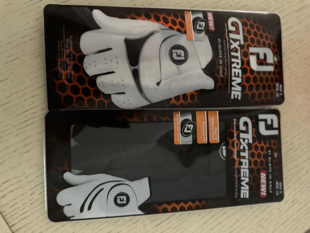 Comment bien choisir sa paire de gants pour jouer au foot ? – Web