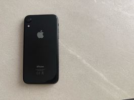 Apple iPhone XR Schwarz guter Zustand - ohne Ladekabel