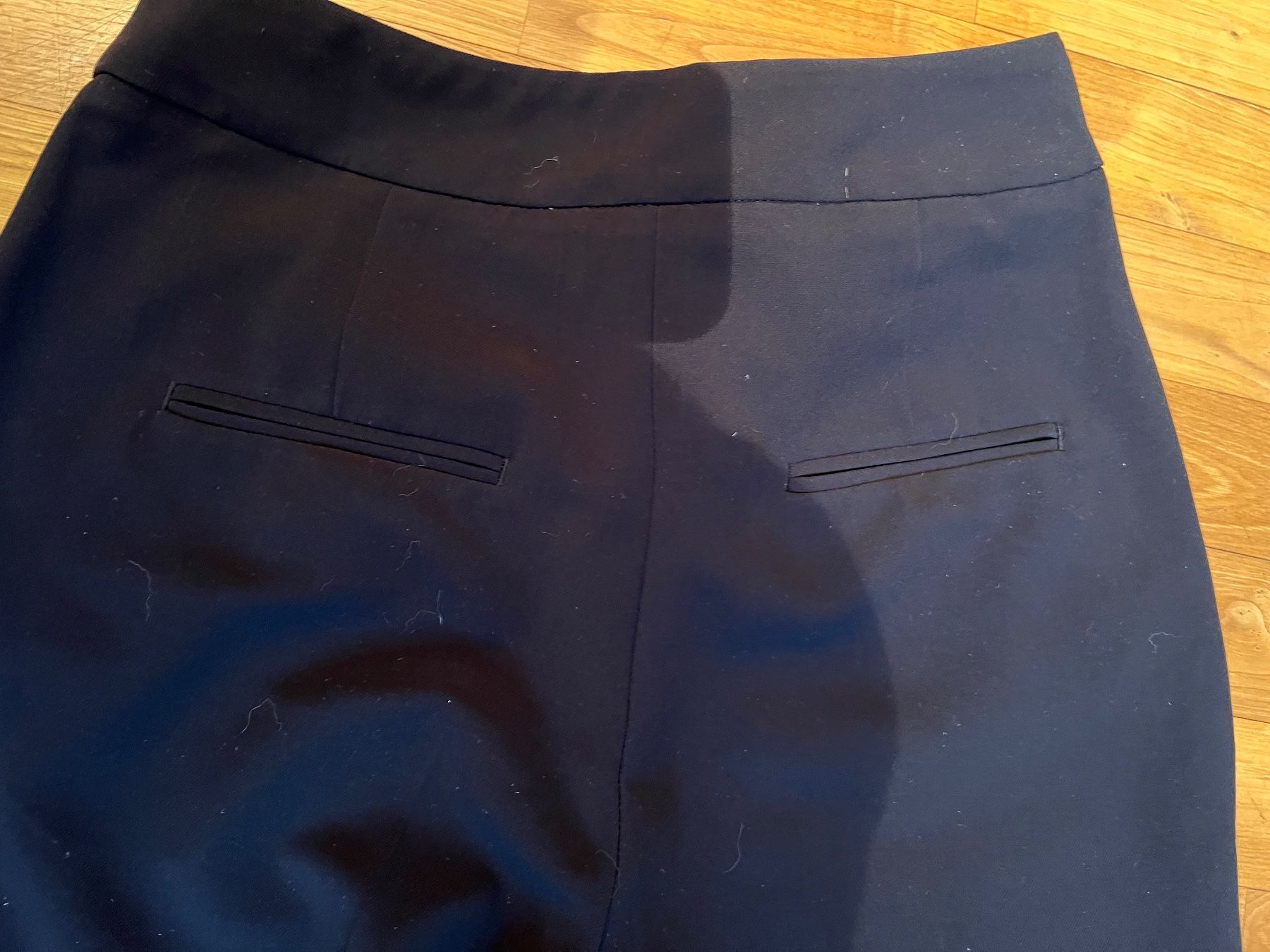 Pantaloni: Hose Benetton – Usato da Liestal venduto da FlomiVivi 3