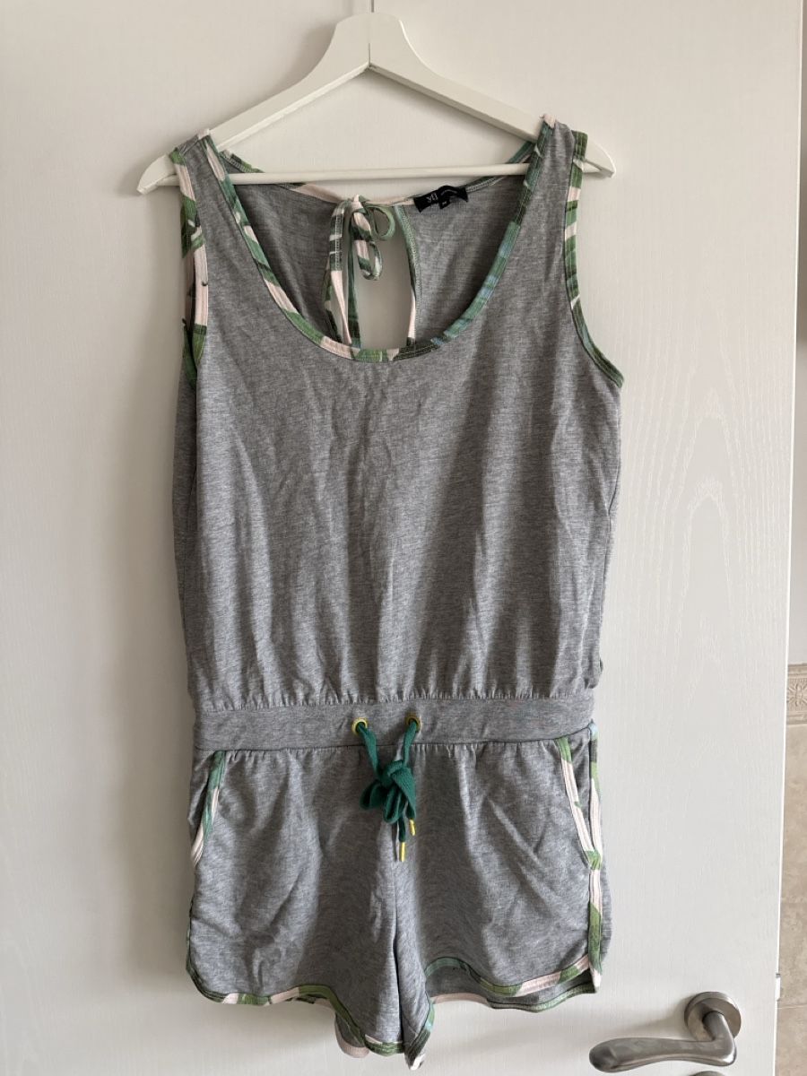 Tute: Onepiece Grösse M – Nuovo (secondo la descrizione) da Otelfingen venduto da Tommy112