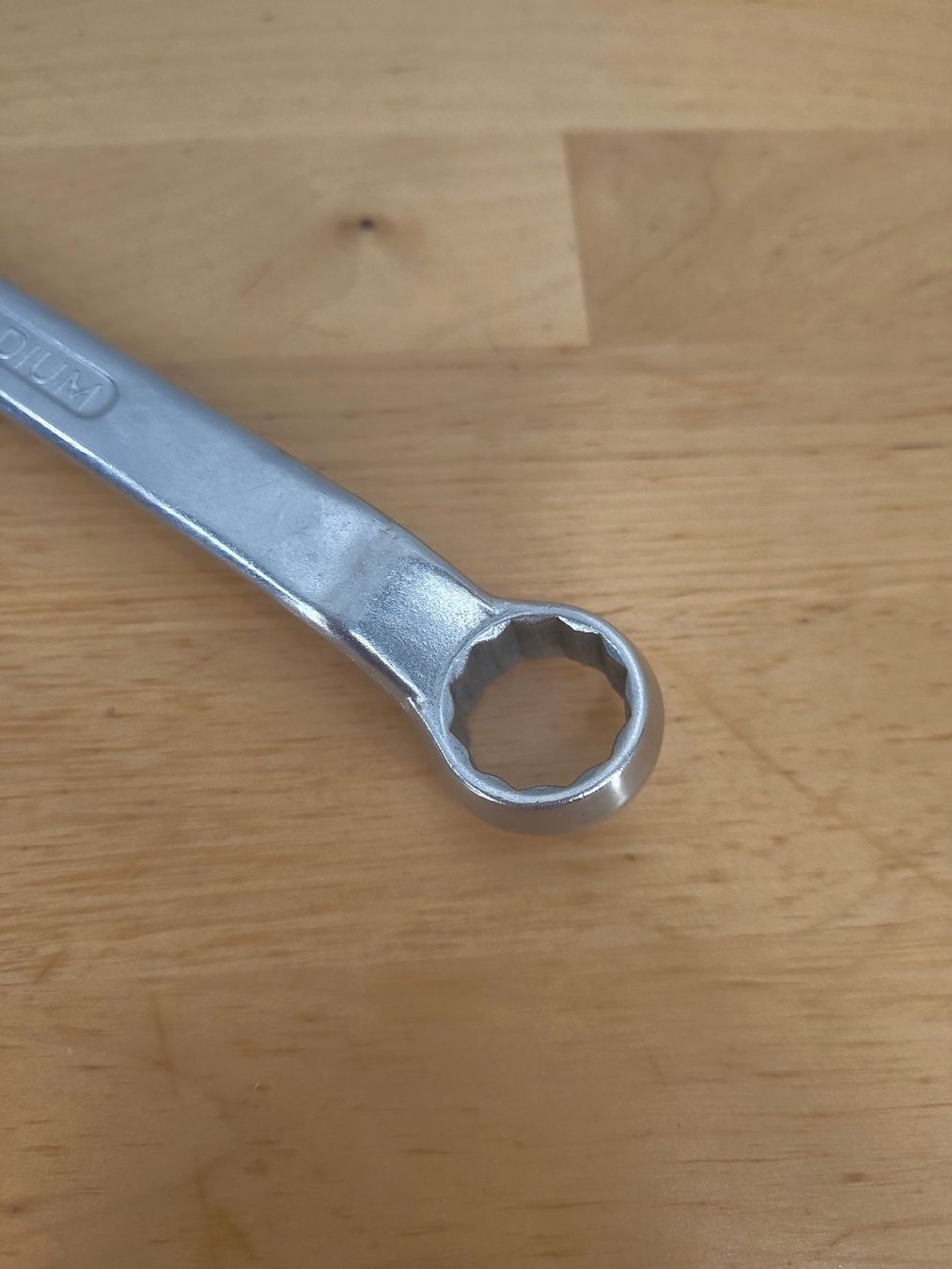 Tutti gli attrezzi: Gabelschlüssel Ringgabelschlüssel 18mm – Usato da Emmenbrücke venduto da BlSi 4