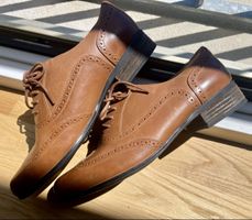 Clarks Damen-Lederschuhe Grösse 42.5, braun, ungetragen