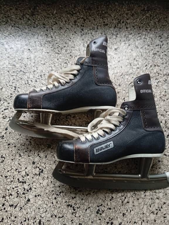 Bauer Pattini da ghiaccio: Bauer Eishockey Schlittschuhe, Grösse 42, – Usato da Basel venduto da Petergunn