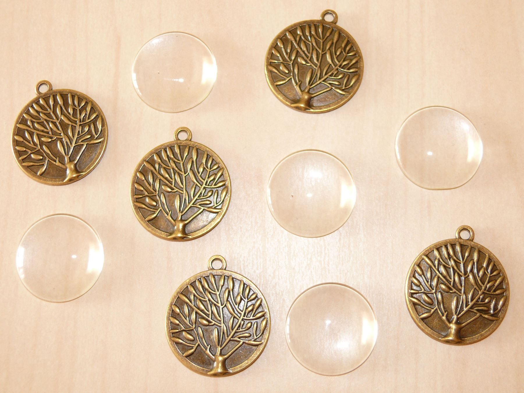 Anhänger: 5 Cabochons mit Anhänger Glas Vintage – Neu (gemäss Beschreibung) aus Widnau von kerstinlo