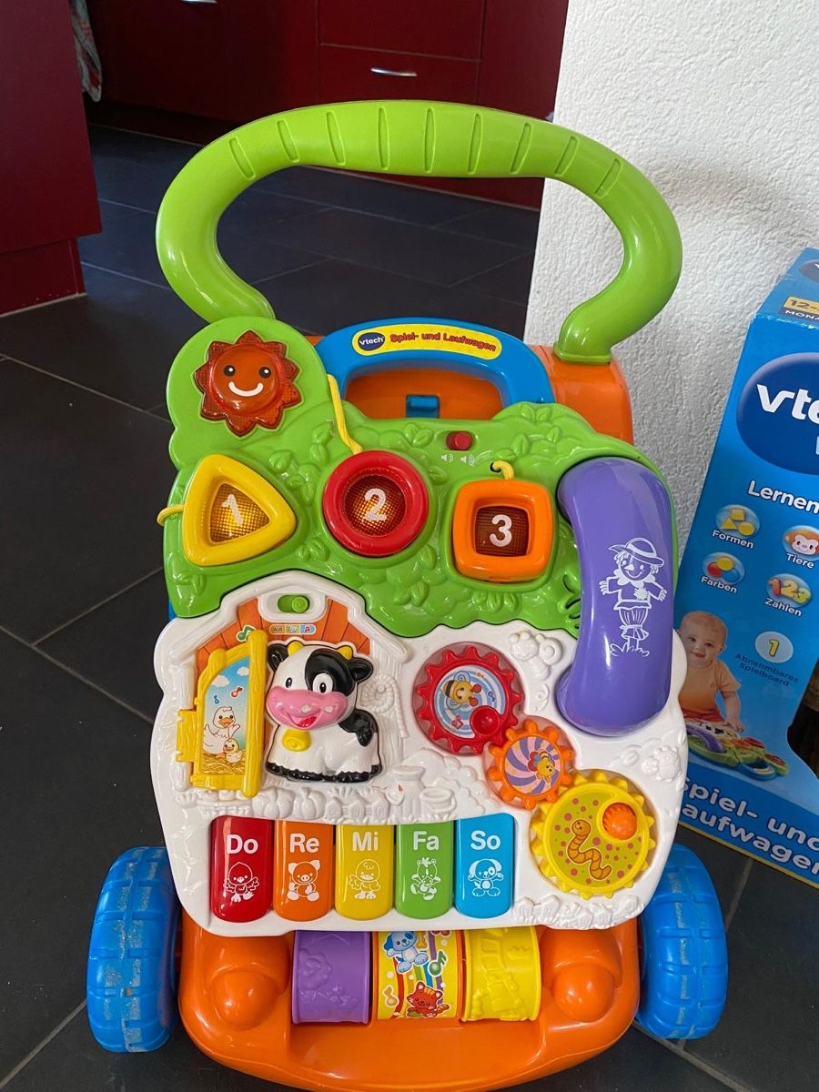 Vtech Giocattoli: Vtech Spiel und Laufwagen – Usato da Besenbüren venduto da ron_p5kl