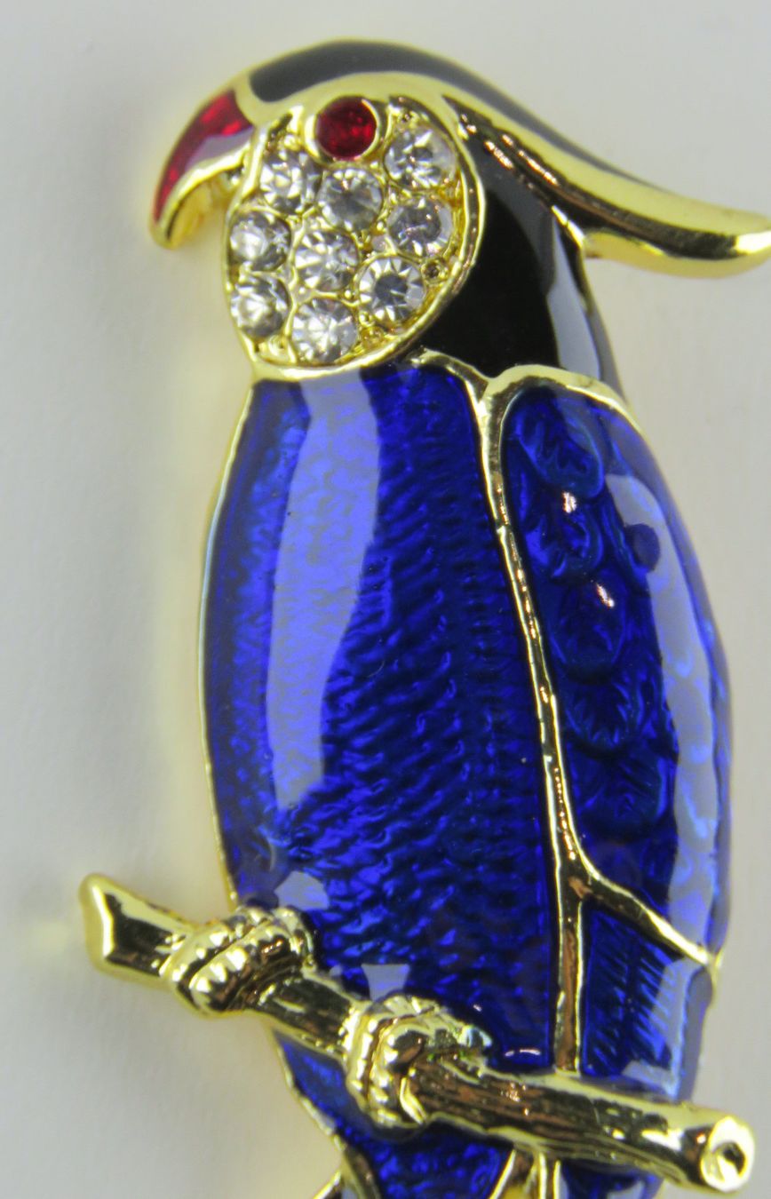 Spille & Fermagli: Brosche - PAPAGEI mit Glitzersteinen - Neu - 6x2,7cm – Nuovo e nell'imballaggio originale da Grenchen venduto da Yamahwildstar16 1
