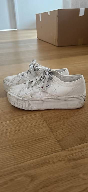 Scarpe da donna: Superga weiss grösse 37 platform – Usato da Uitikon-Waldegg venduto da pri_vrl8 2