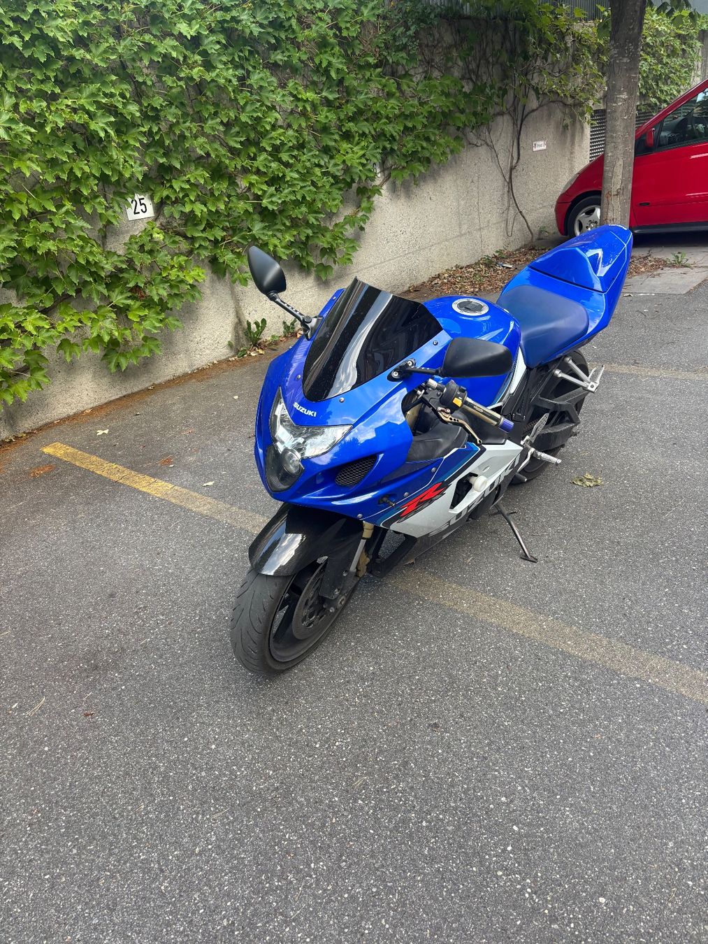 Suzuki Strasse: GSXR Suzuki 600 – Gebraucht aus Chur von putschnaegg 6