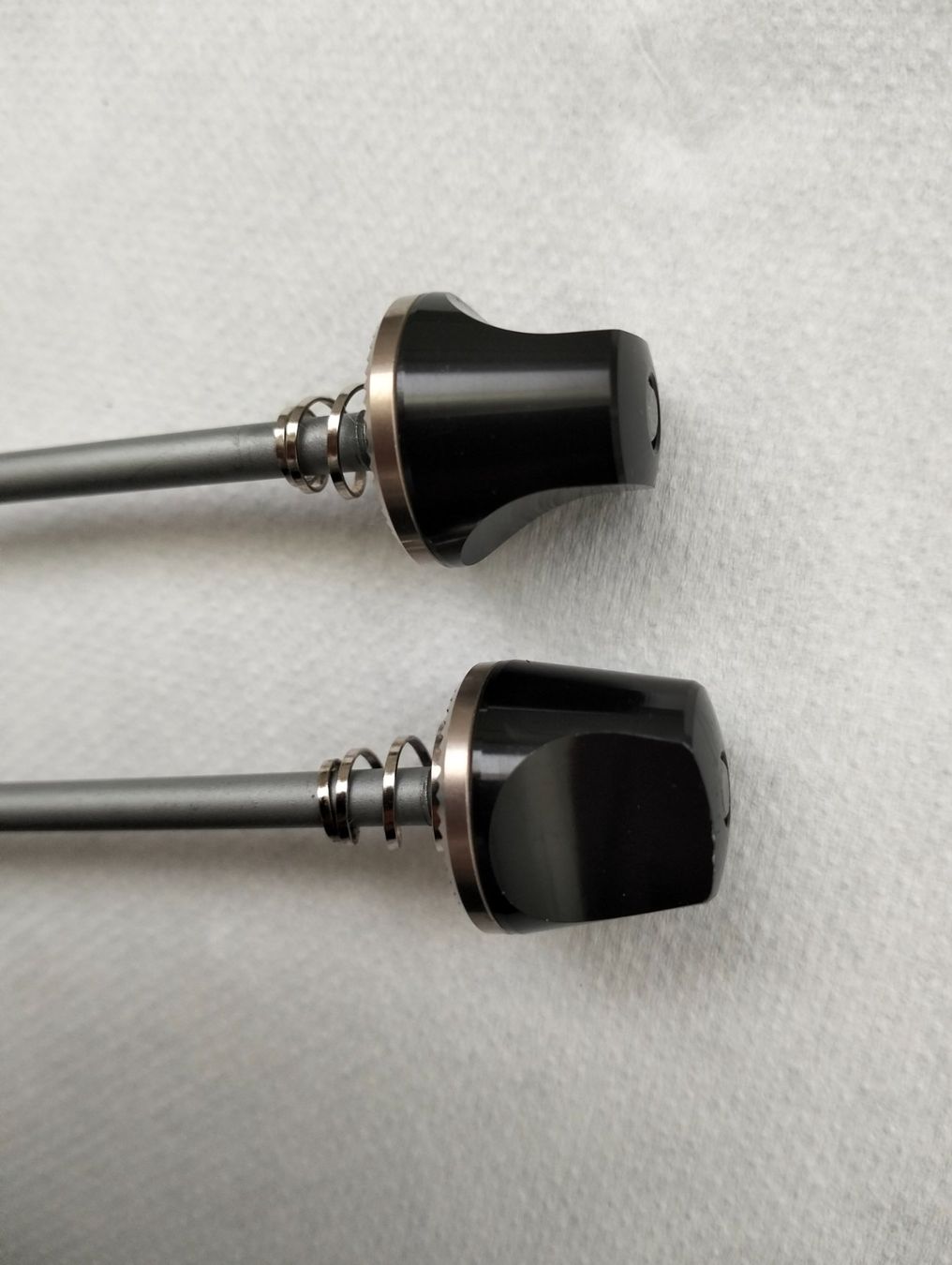 Swiss Pezzi di ricambio: DT Swiss Schnellspanner Set – Usato da Uster venduto da KarlZH 8