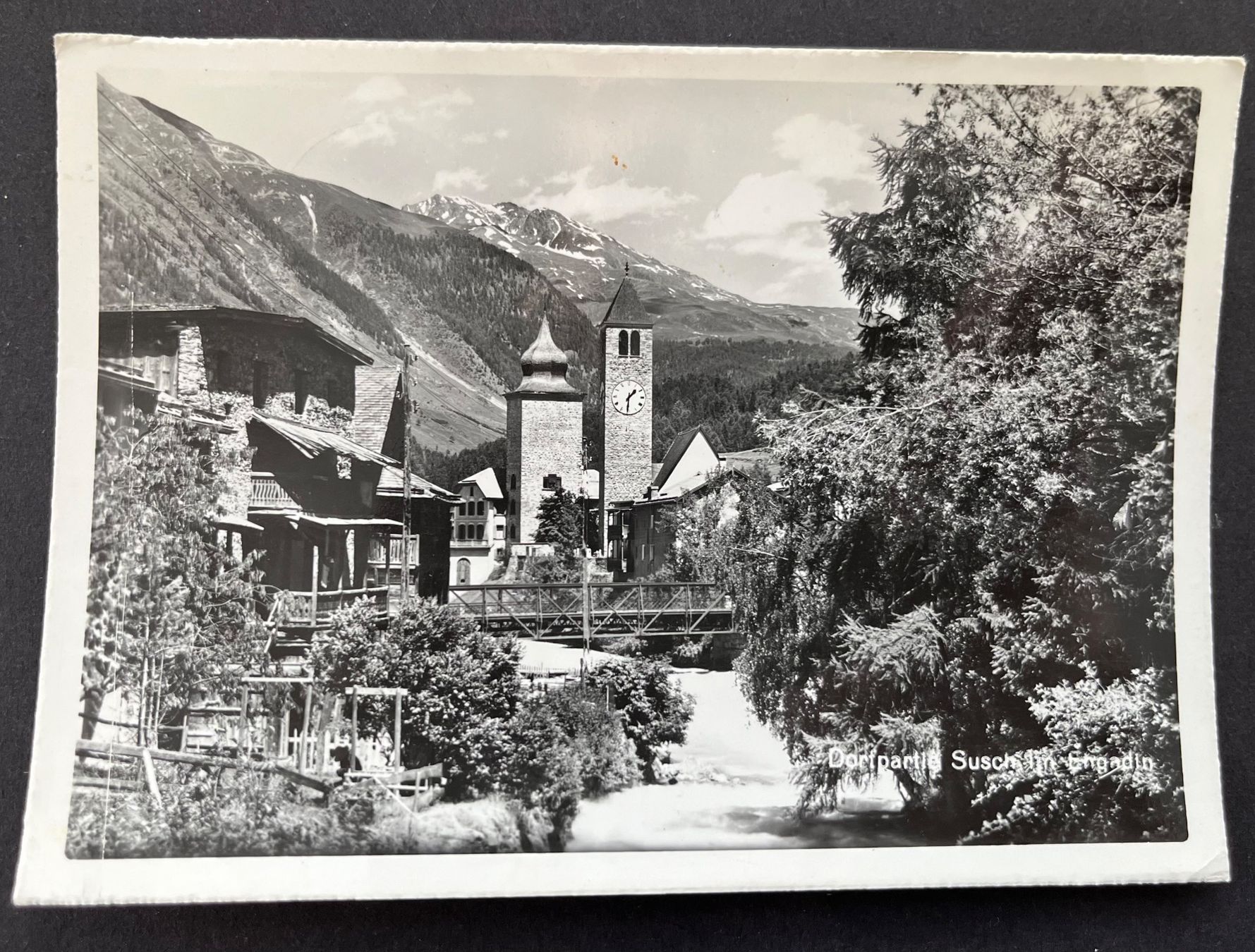 Cartoline postali: Susch im Engadin/ Dorfpartie ca. 1960 – Usato da Ostermundigen venduto da DaxKarten-75