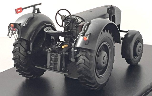 Traktoren: Traktor Vevey 560 der Schweizer Armee 1:32 / OVP – Neu und originalverpackt aus Fulenbach von fred039 3
