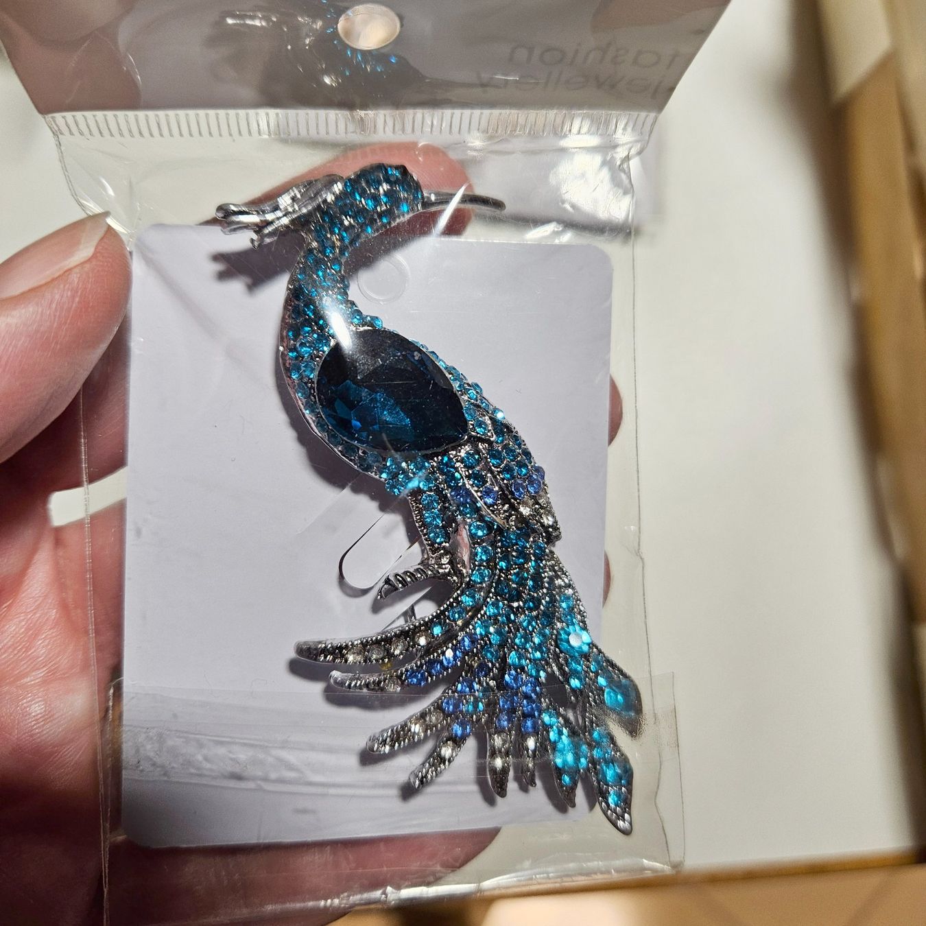 Broschen & Nadeln: Paon bleu, grande broche, neuve – Gebraucht aus Lausanne von tal_01 2