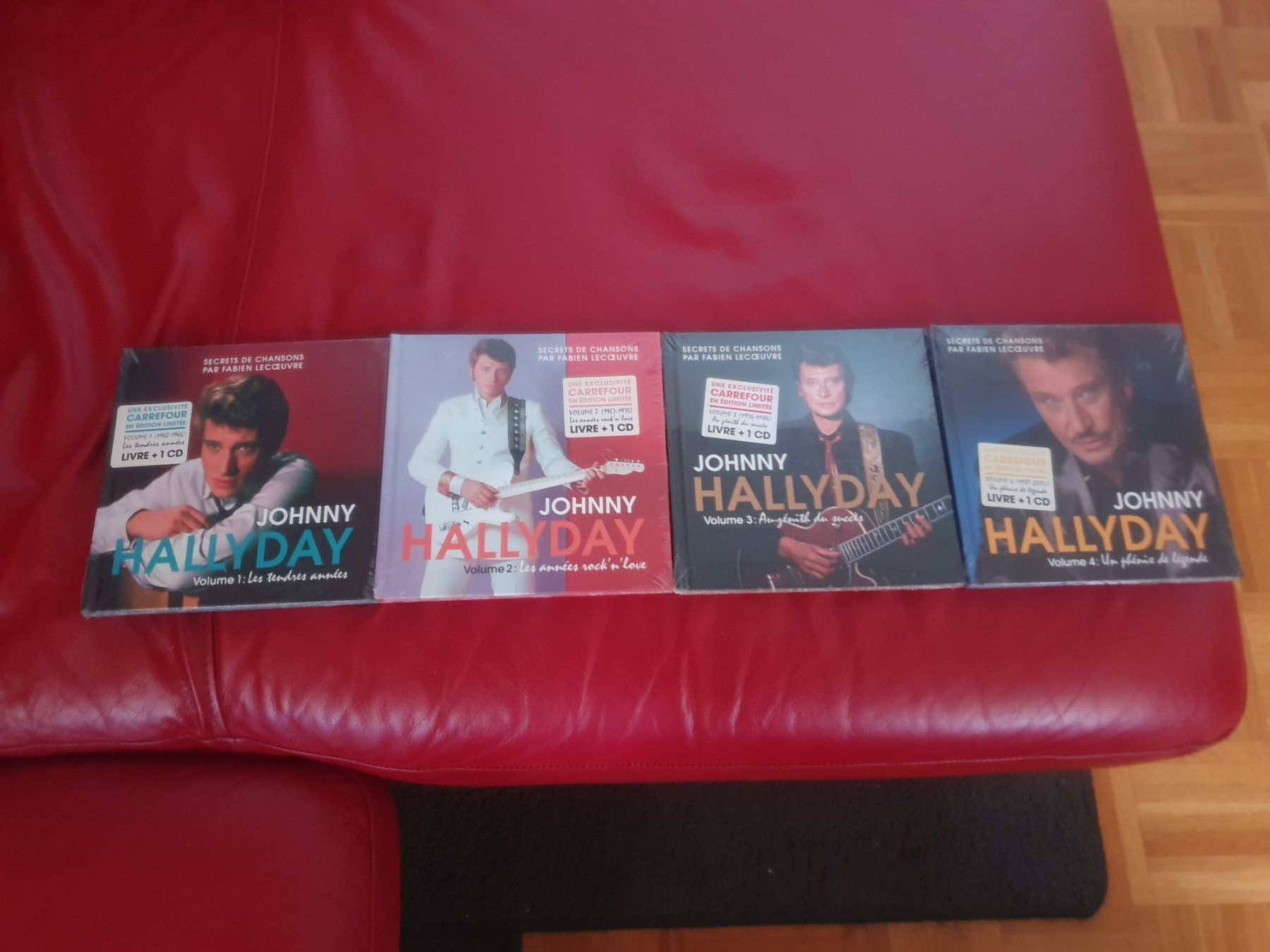 CD: Lots 4 cd plus livres Johnny Hallyday – Nuovo e nell'imballaggio originale da Belmont-Lausanne venduto da MikeC 2