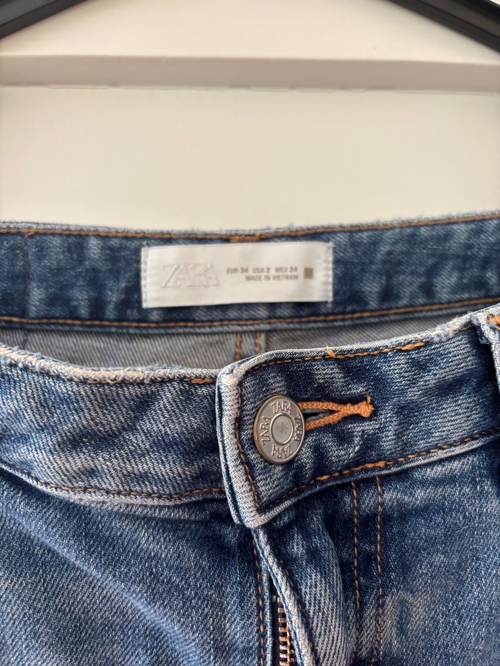 Zara Jeans: Zara Jeans Gr.34 – Usato da Zürich venduto da Ksenia_RBR 1