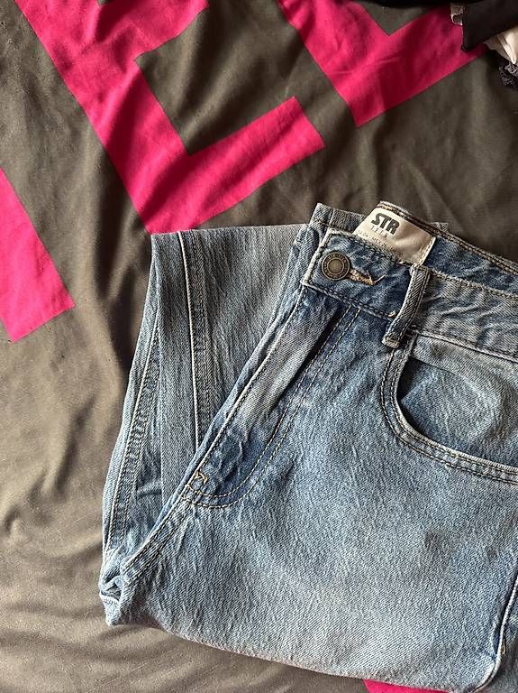 Jeans: Jeans straight – Usato da Yvorne venduto da mel_wic 2