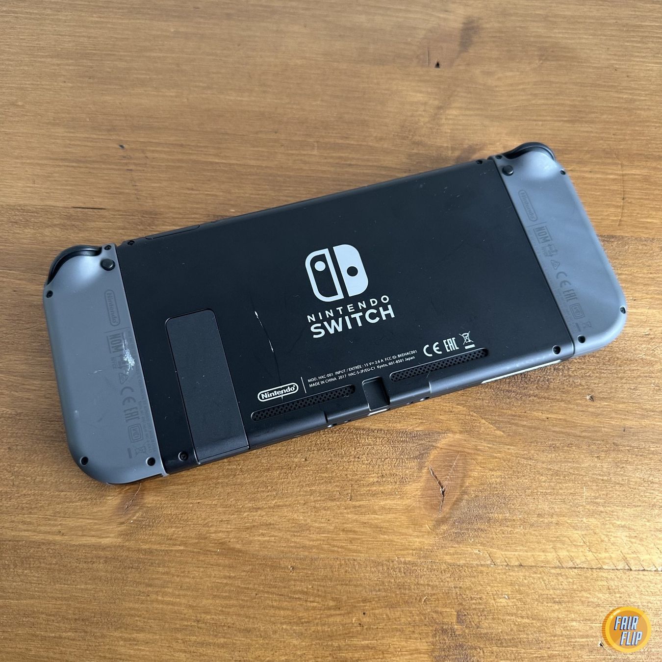 Nintendo Console: Nintendo Switch Konsole Grau – Usato da Luzern venduto da fairflip 1
