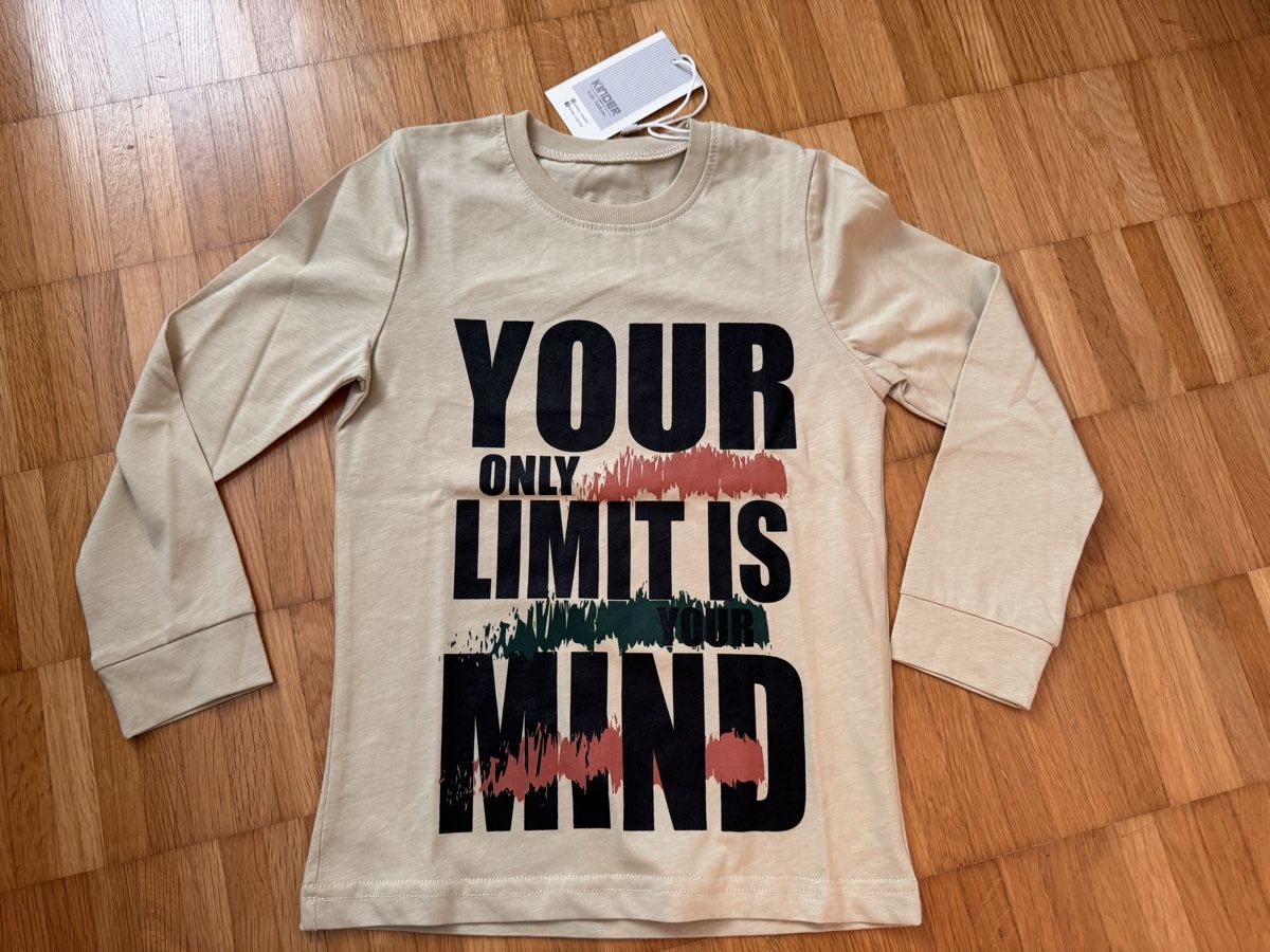 Pullover & Sweatshirts: Langarmshirt mit Spruch "YOUR ONLY LIMIT IS YOUR MIND"Gr.128 – Neu und originalverpackt aus Jona von Good_luck1_