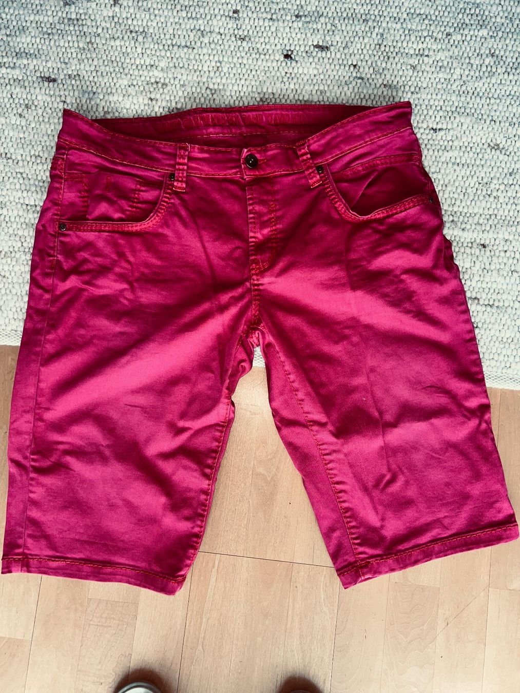 Camp David Pantaloni: Shorts CAMP DAVID CO. 38/56 – Nuovo (secondo la descrizione) da Dornach venduto da samuti