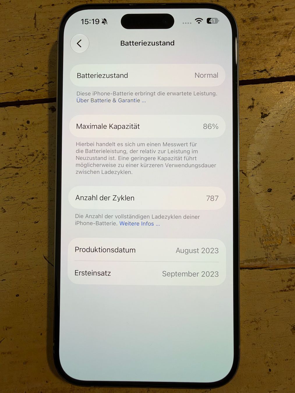Apple Portables: Iphone 15 Pro – D'occasion à Auenstein par eli_4 1