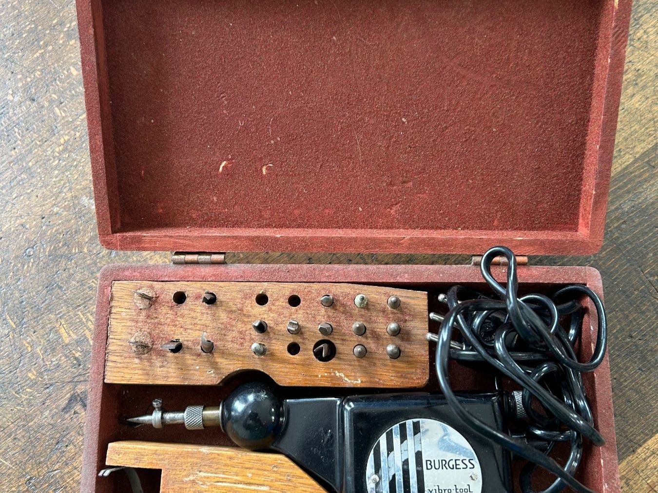 Alle Werkzeuge: Burgess vibro-tool – Gebraucht aus Aarau von Tanichtis01 1