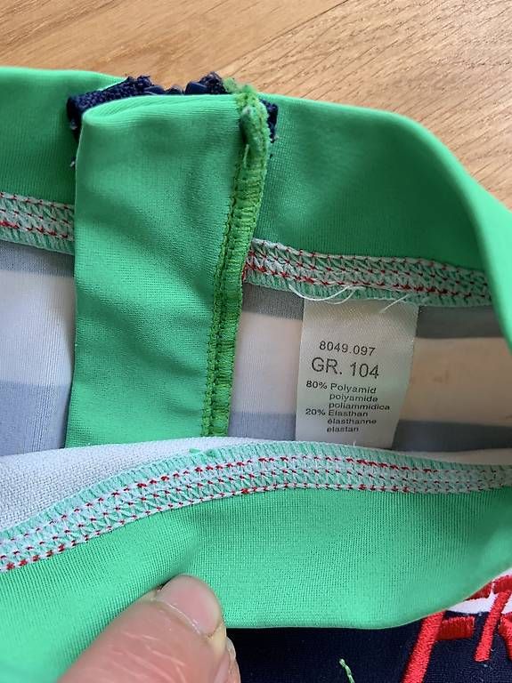 Costumi da bagno: Badeanzug Frosch Gr 104 – Usato da Zürich venduto da aqualina77 2