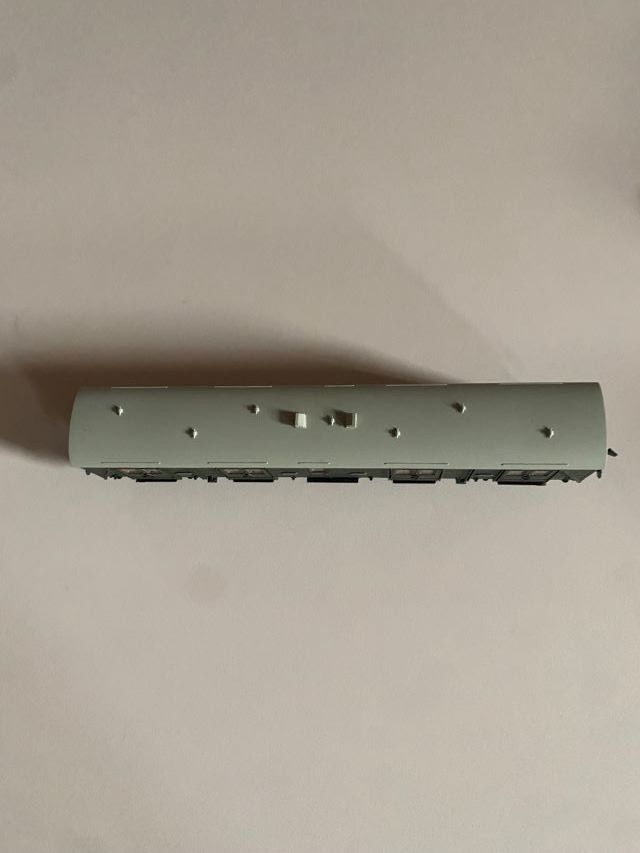 Hornby Modellini di ferrovie: H0 Hornby R6536 KFA Container Wagon No.93485. – Nuovo (secondo la descrizione) da Diessenhofen venduto da Albin00 2