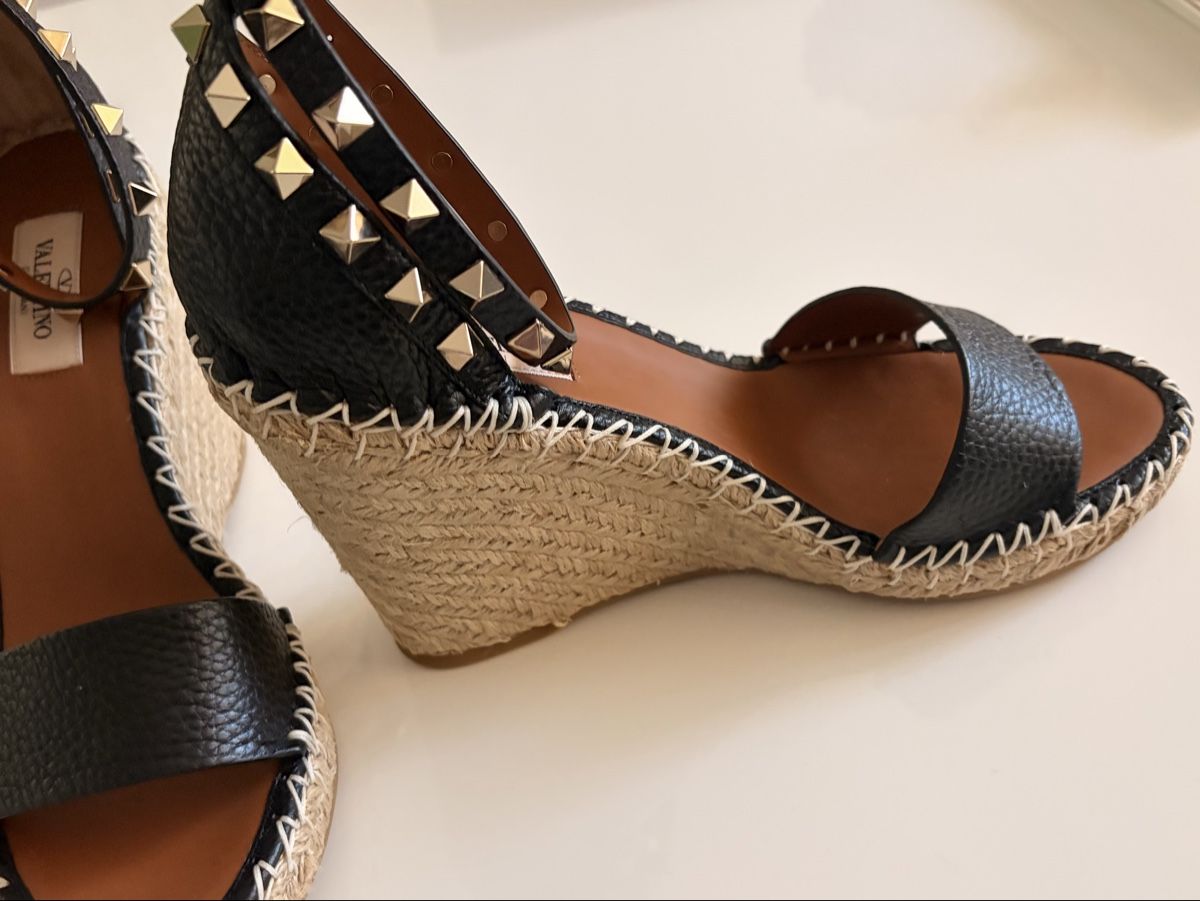 Valentino Scarpe da donna: Valentino Garavani Rockstud Sandals Gr. 37 – Nuovo e nell'imballaggio originale da Schaffhausen venduto da London114 1