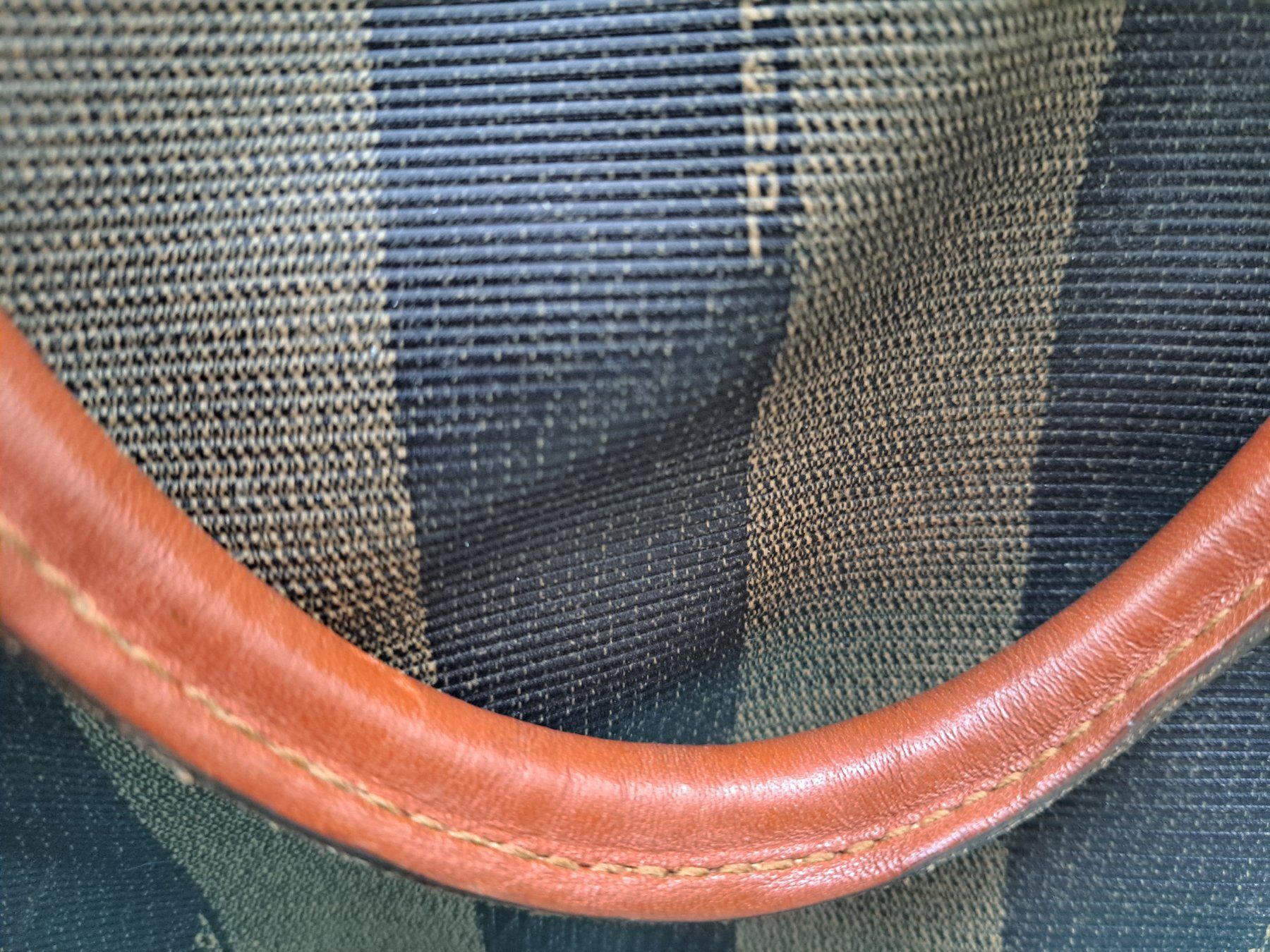 Fendi Borse da donna: Fendi Handtasche – Usato da Pfäffikon ZH venduto da Valsangiaccomo 4