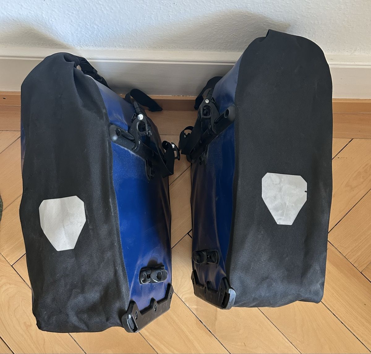 Ortlieb Borse: 2 Ortlieb Hinterradtaschen – Usato da Bern venduto da oggetti_20 3