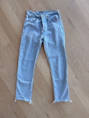 Levi's Damen Jeans 501 hellblau Grösse W26/L28 neuwertig