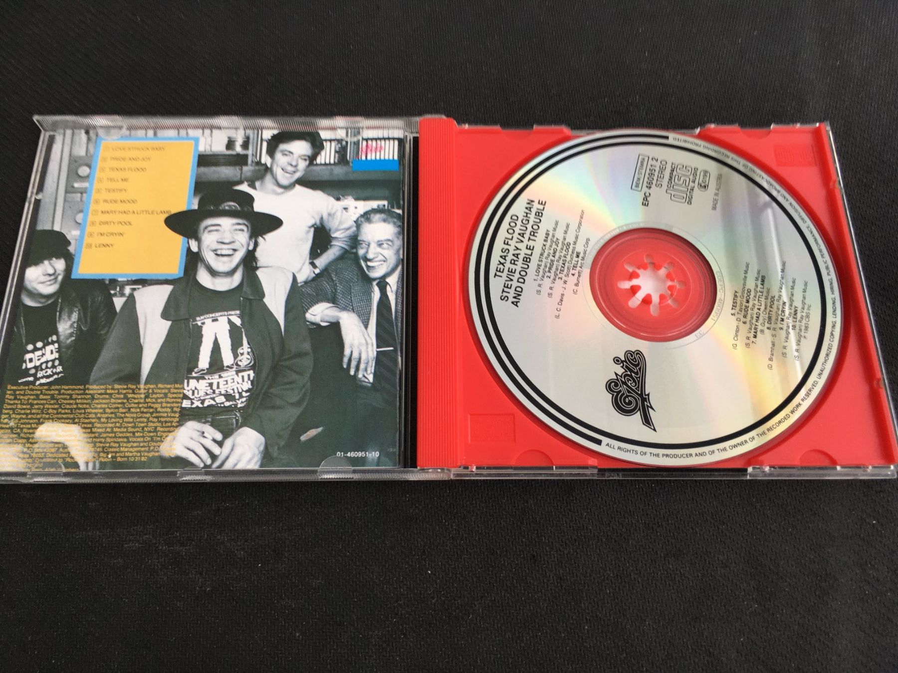 CD: Texas Flood - Stevie Ray and double trouble -CD- – Usato da St.Gallen venduto da MedienJoe 1