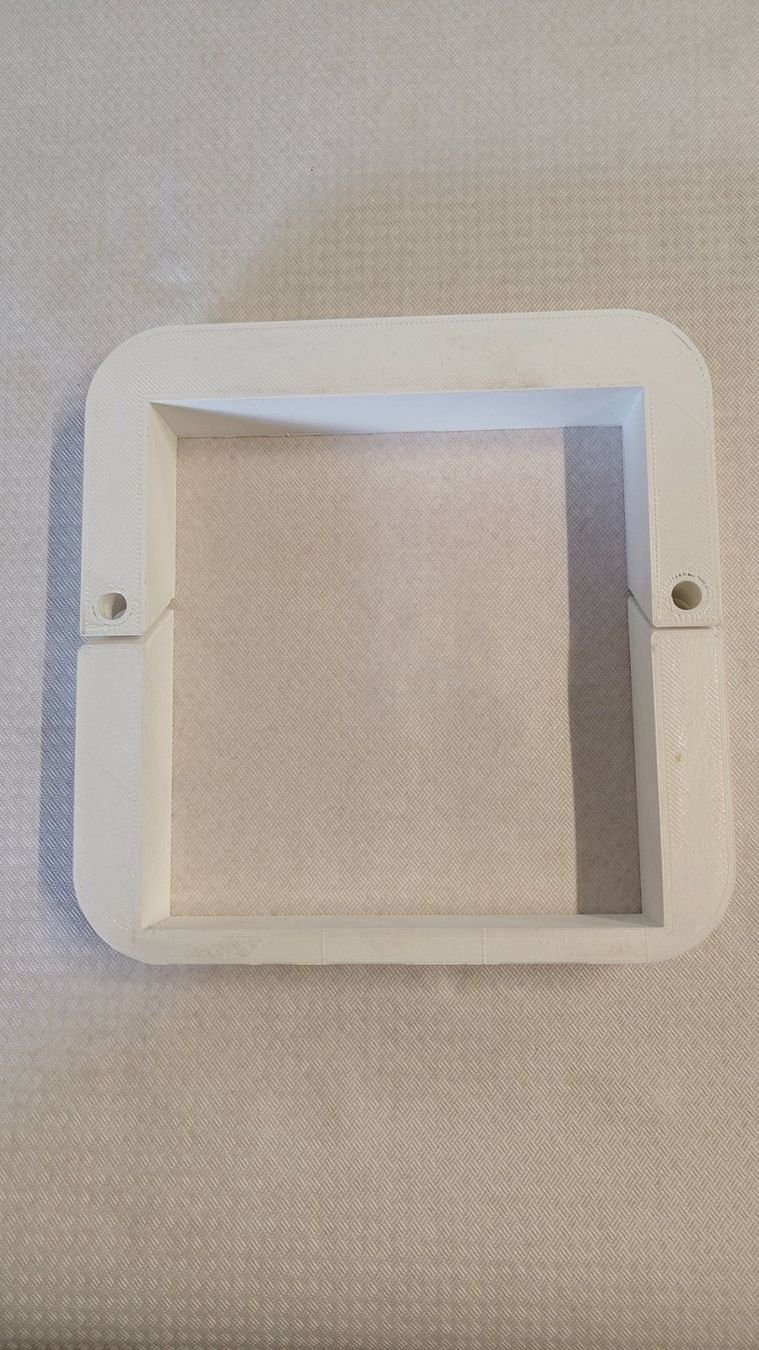 Gattaiole: Adapter für Katzenklappe – Usato da Frutigen venduto da iDaniel2.0