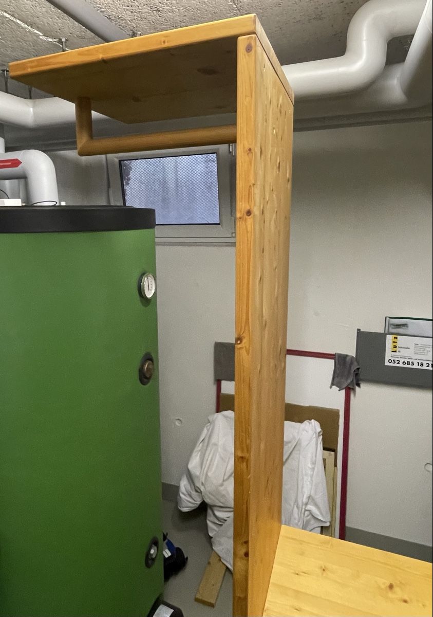 Linth Guardaroba: Kleine Garderobe  – Usato da Schaffhausen venduto da wunderpraechtig 7