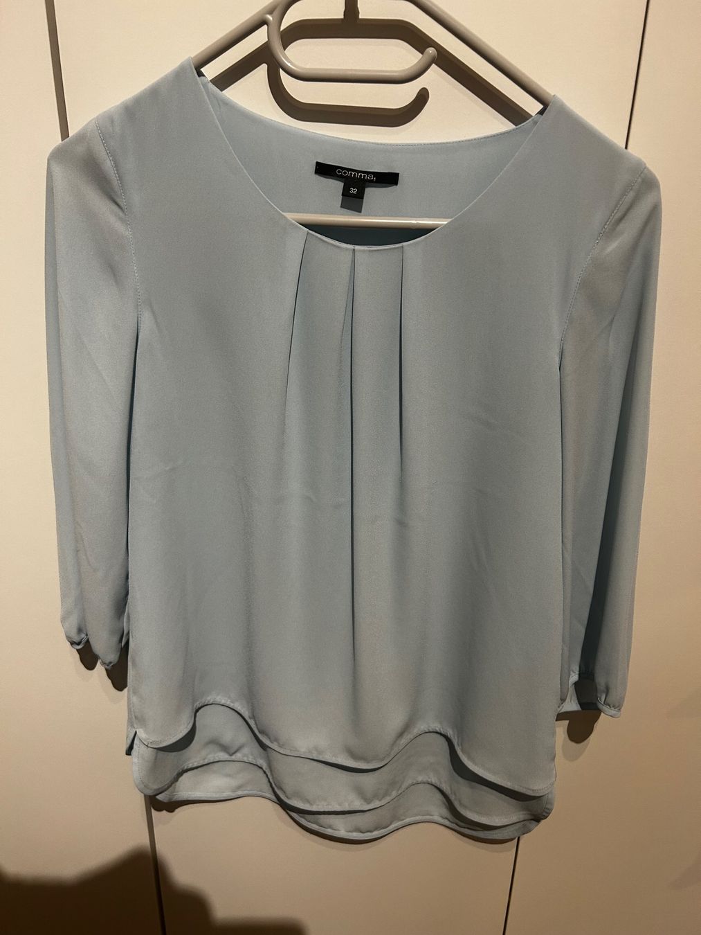 Comma Chemisiers: Comma Neuwertige Bluse doppellagig hellblau – D'occasion à Scherz par Mandarine8