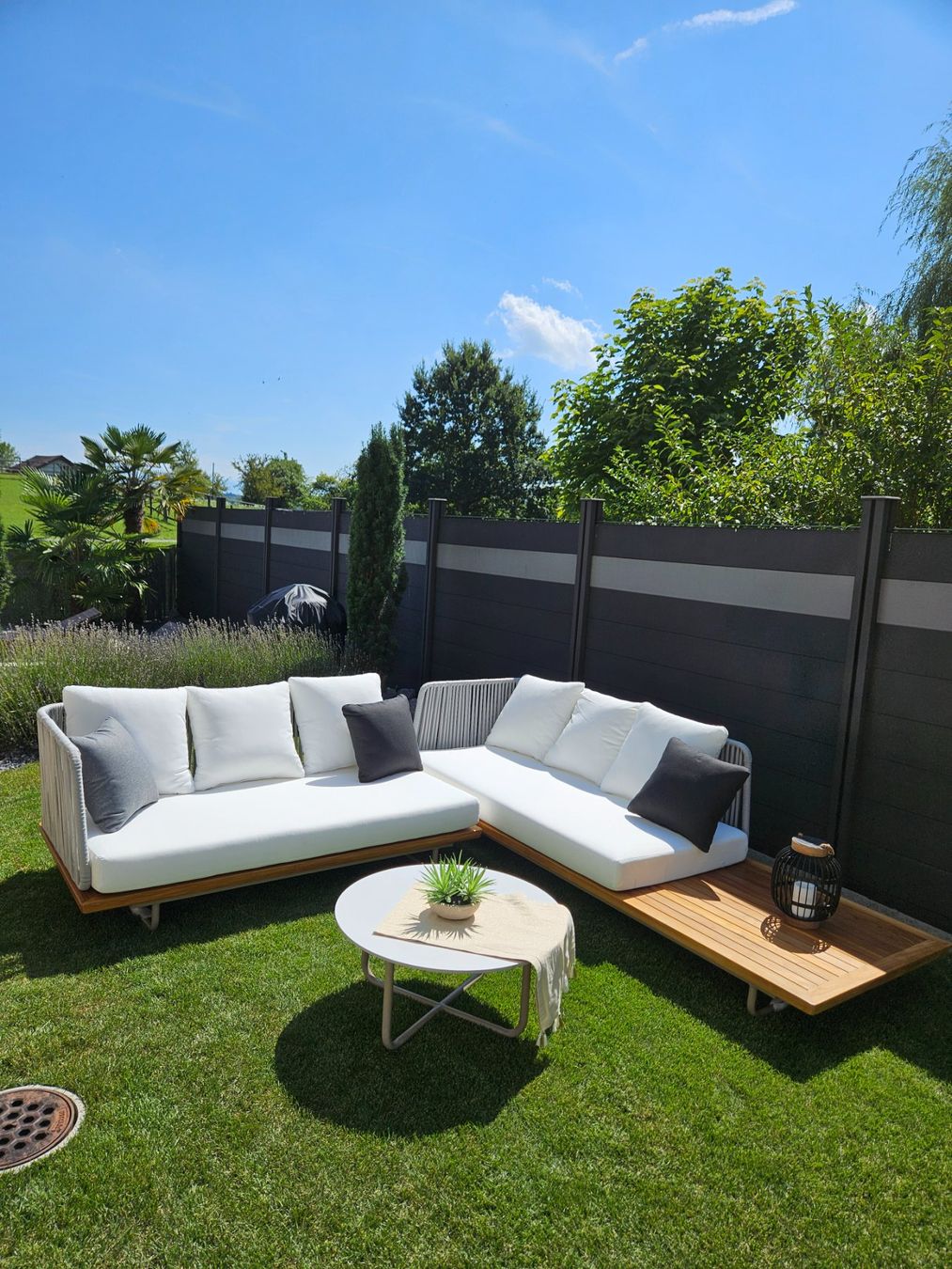 Sofas: Lounge – Neu und originalverpackt aus Bünzen von nad_8552