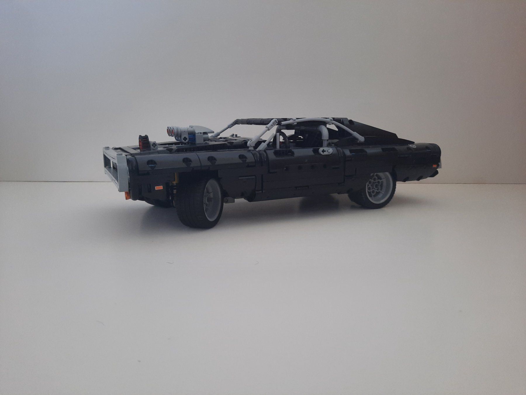 Lego Spielzeuge: LEGO Technik 42111 - Dom's Dodge Charger – Gebraucht aus Bassersdorf von Serayy 1