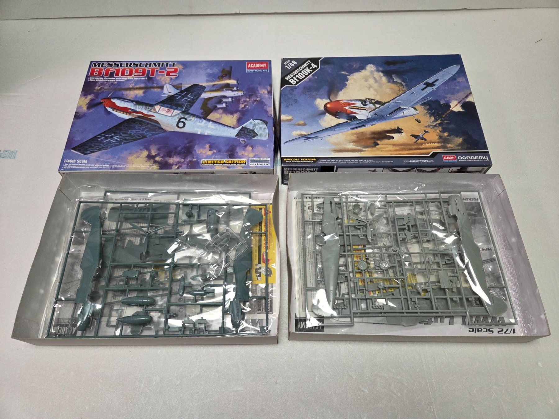 Academy Modellbausätze & Standmodelle: Academy Messerschmitt Bf109 Set mit 2 Modelle #12225+12228 – Neu und originalverpackt aus Hittnau von Sika86 1