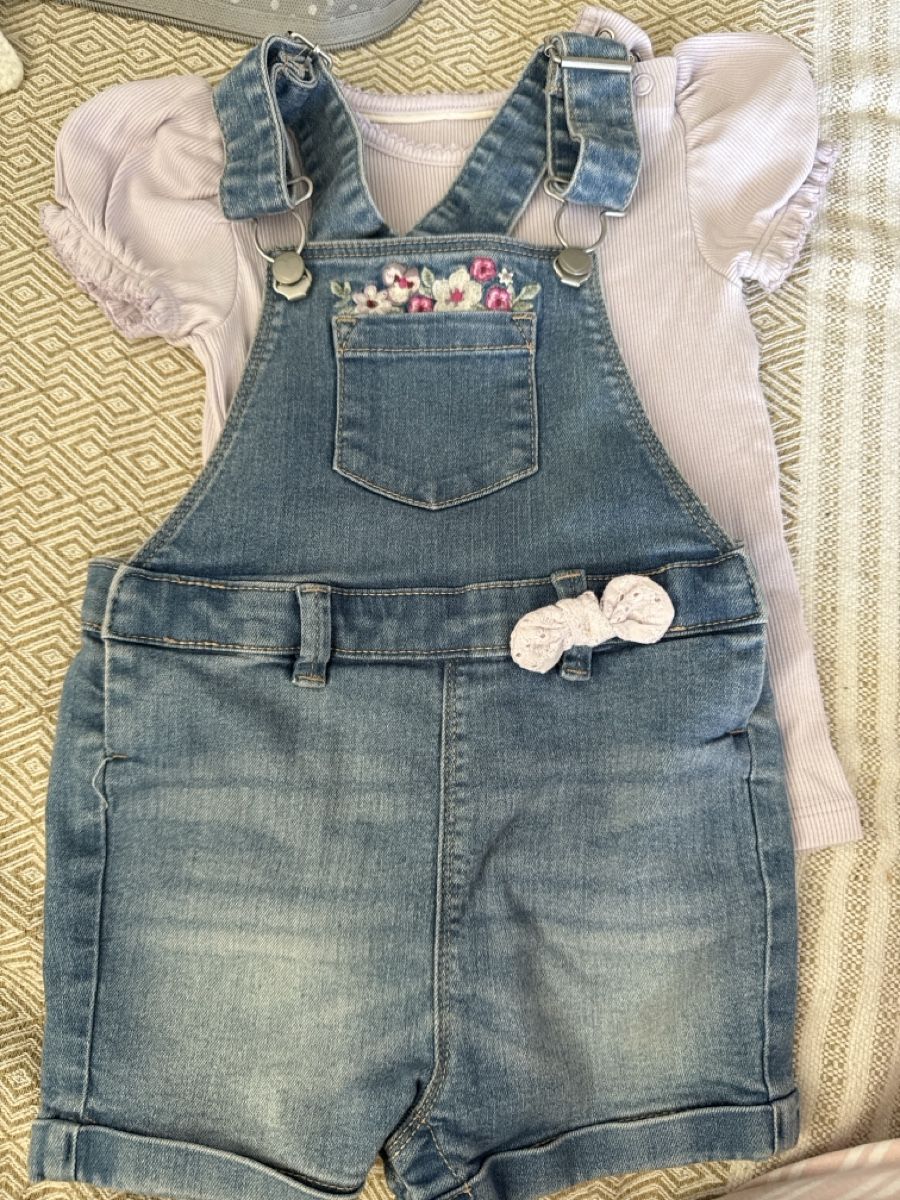 C&A Lotti & Set di vestiti: C&a kleider set – Nuovo (secondo la descrizione) da Biglen venduto da goz_h8dv