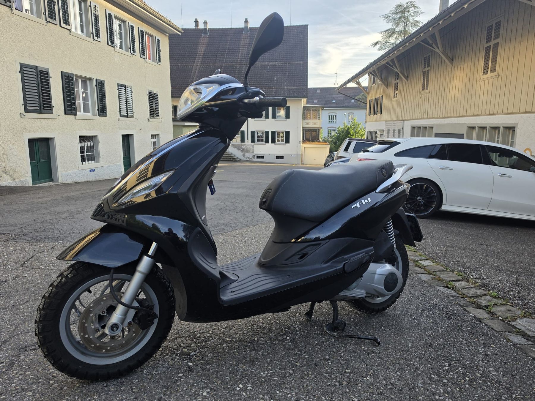 Piaggio Altro: Piaggio fly 125ie – Difettoso da Pfäffikon ZH venduto da okidokii 1