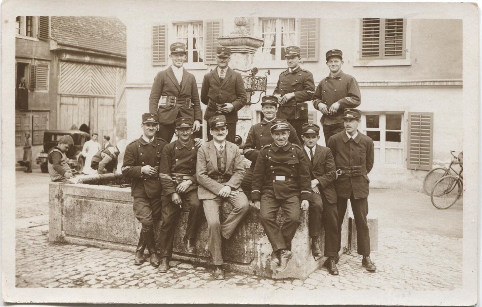 Cartoline postali: BUELACH ZH 1920 Feuerwehr – Usato da Rothrist venduto da Clanx